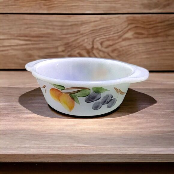 Vintage Fire King/Anchor Hocking - 'Gay Fads' - 1 Pint Casserole - Picture 1 of 3